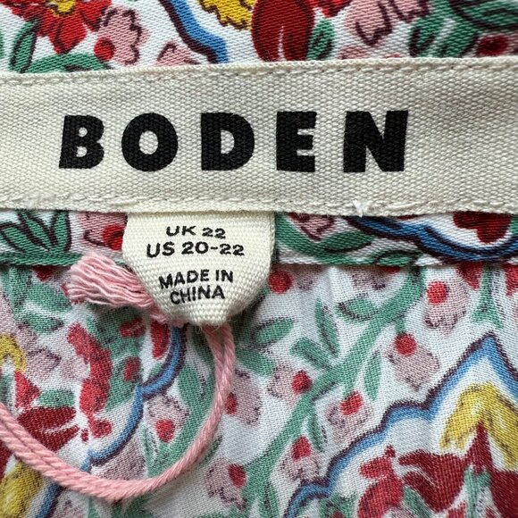 Boden Women's 20 Mini Floral Pleated Playful Flirty Skirt in Multi Vine Terrace - Picture 4 of 11